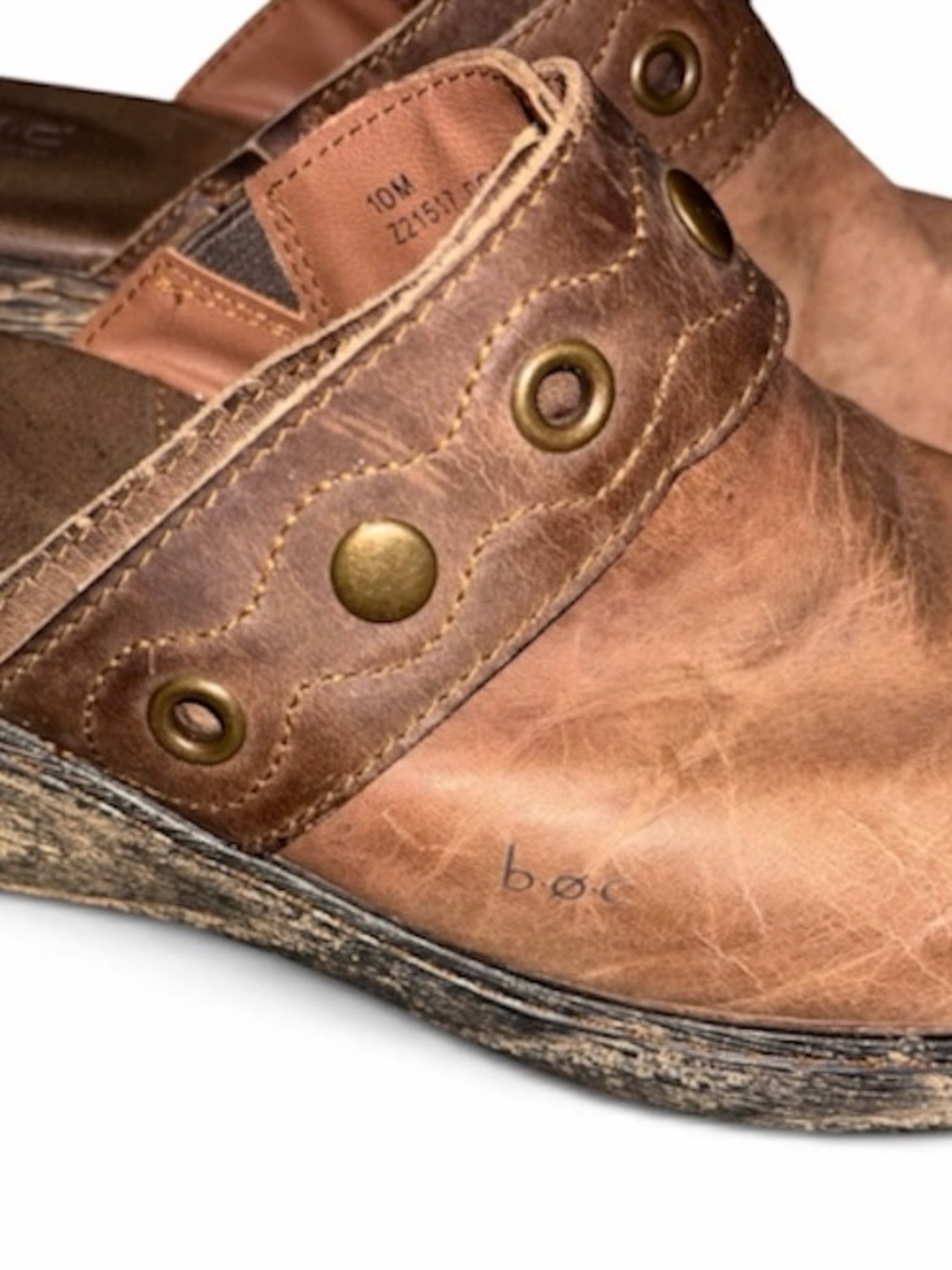 b.o.c. Womens Brown Leather Slip-On Clog